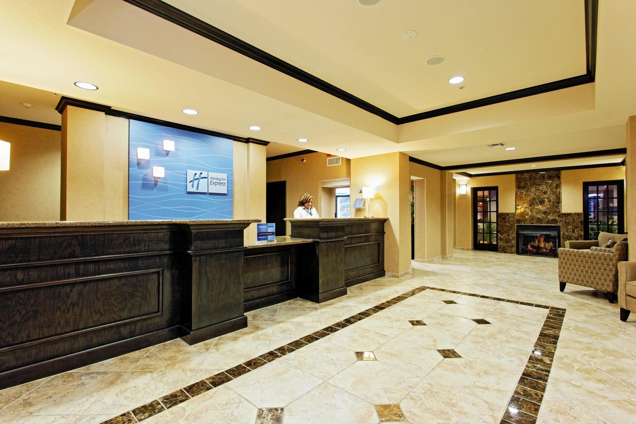 Holiday Inn Express & Suites Ozona By Ihg Eksteriør billede
